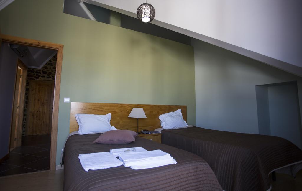 Casas Do Terreiro Guest House เซยา ห้อง รูปภาพ