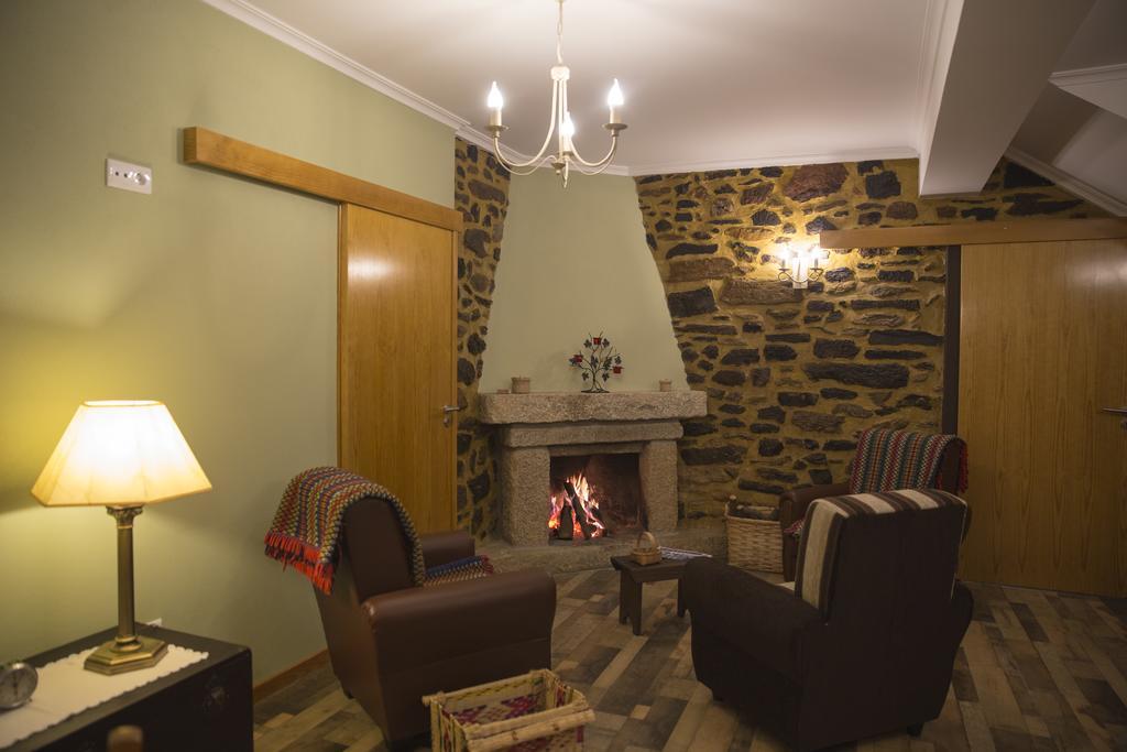 Casas Do Terreiro Guest House เซยา ภายนอก รูปภาพ
