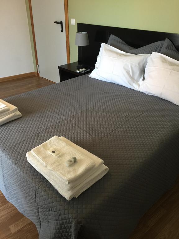 Casas Do Terreiro Guest House เซยา ภายนอก รูปภาพ