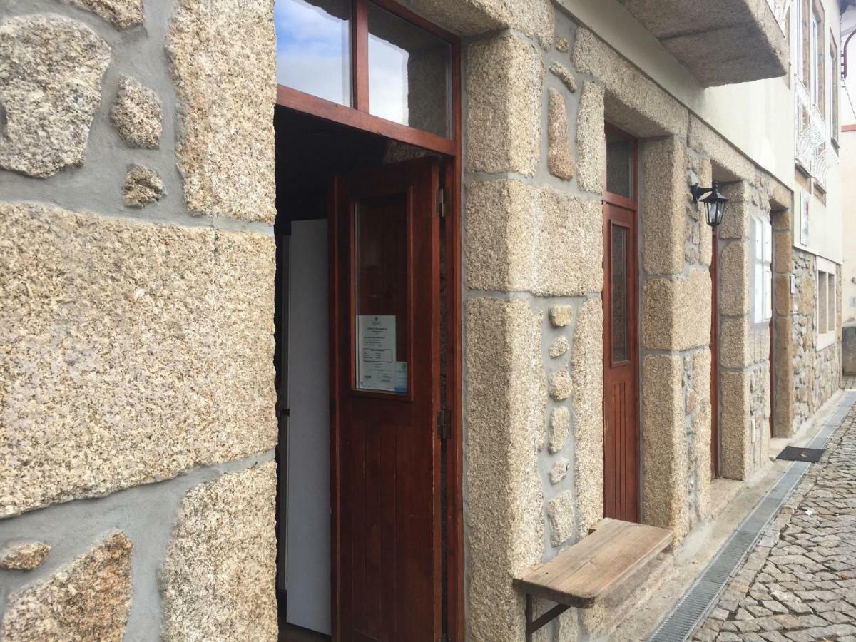 Casas Do Terreiro Guest House เซยา ภายนอก รูปภาพ